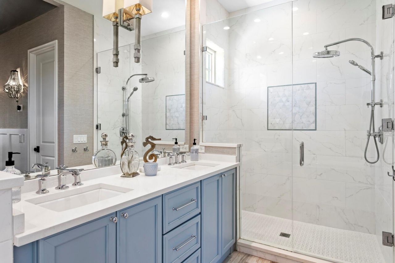 220 N Harbor Drive, Holmes Beach, FL 34217 Photo
