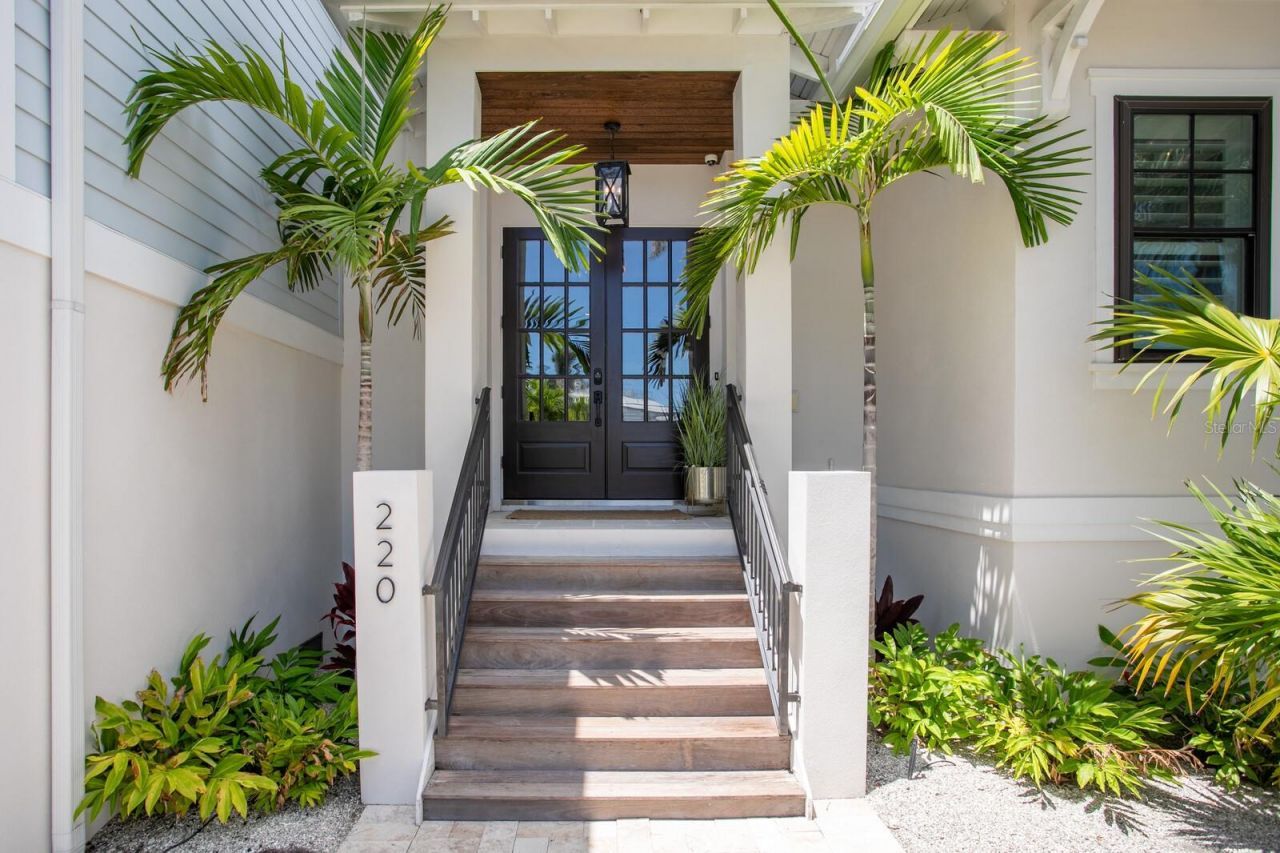 220 N Harbor Drive, Holmes Beach, FL 34217 Photo