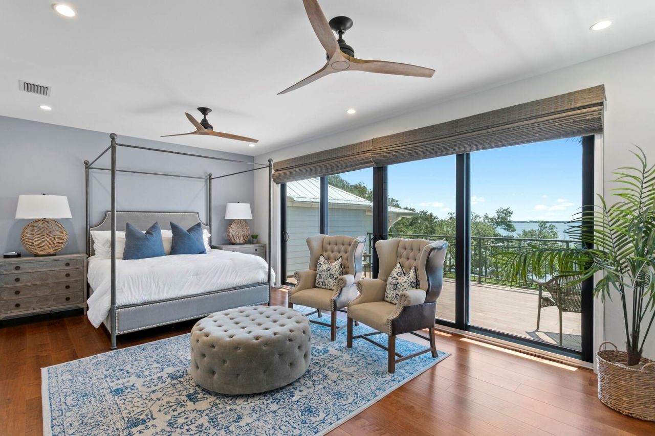 220 N Harbor Drive, Holmes Beach, FL 34217 Photo
