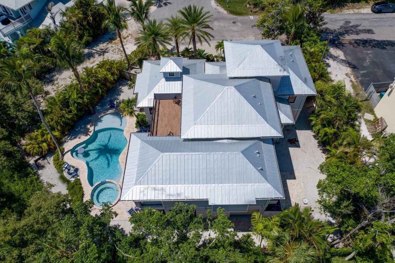 220 N Harbor Drive, Holmes Beach, FL 34217 Photo