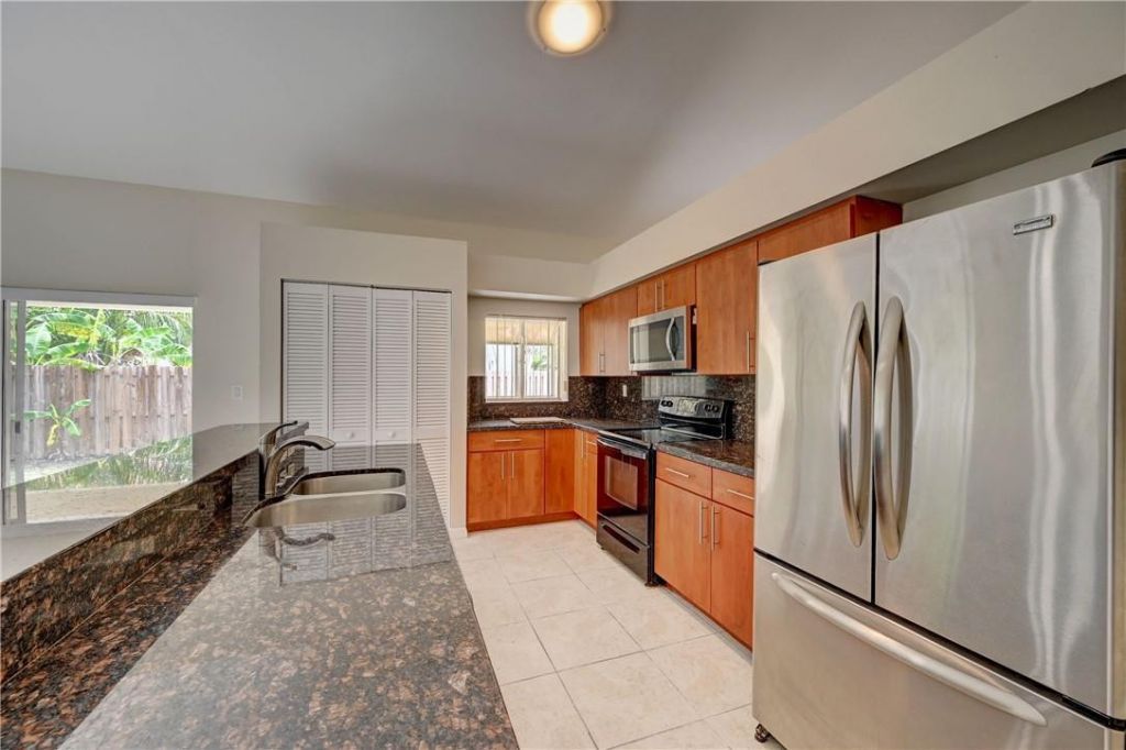 13348 NW 13th Street, Sunrise, FL 33323 Photo