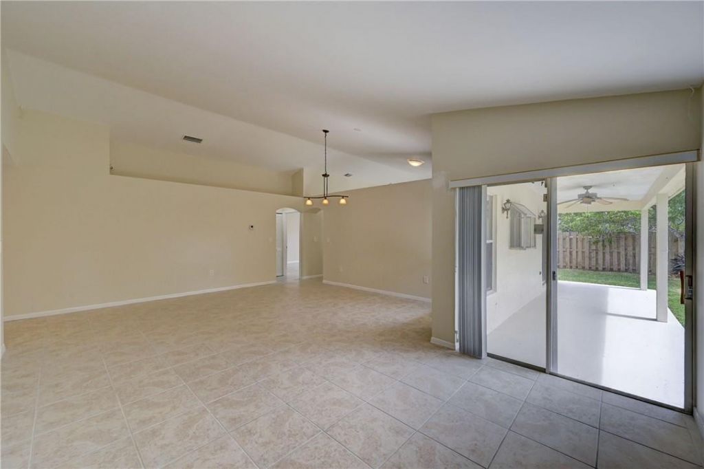 13348 NW 13th Street, Sunrise, FL 33323 Photo
