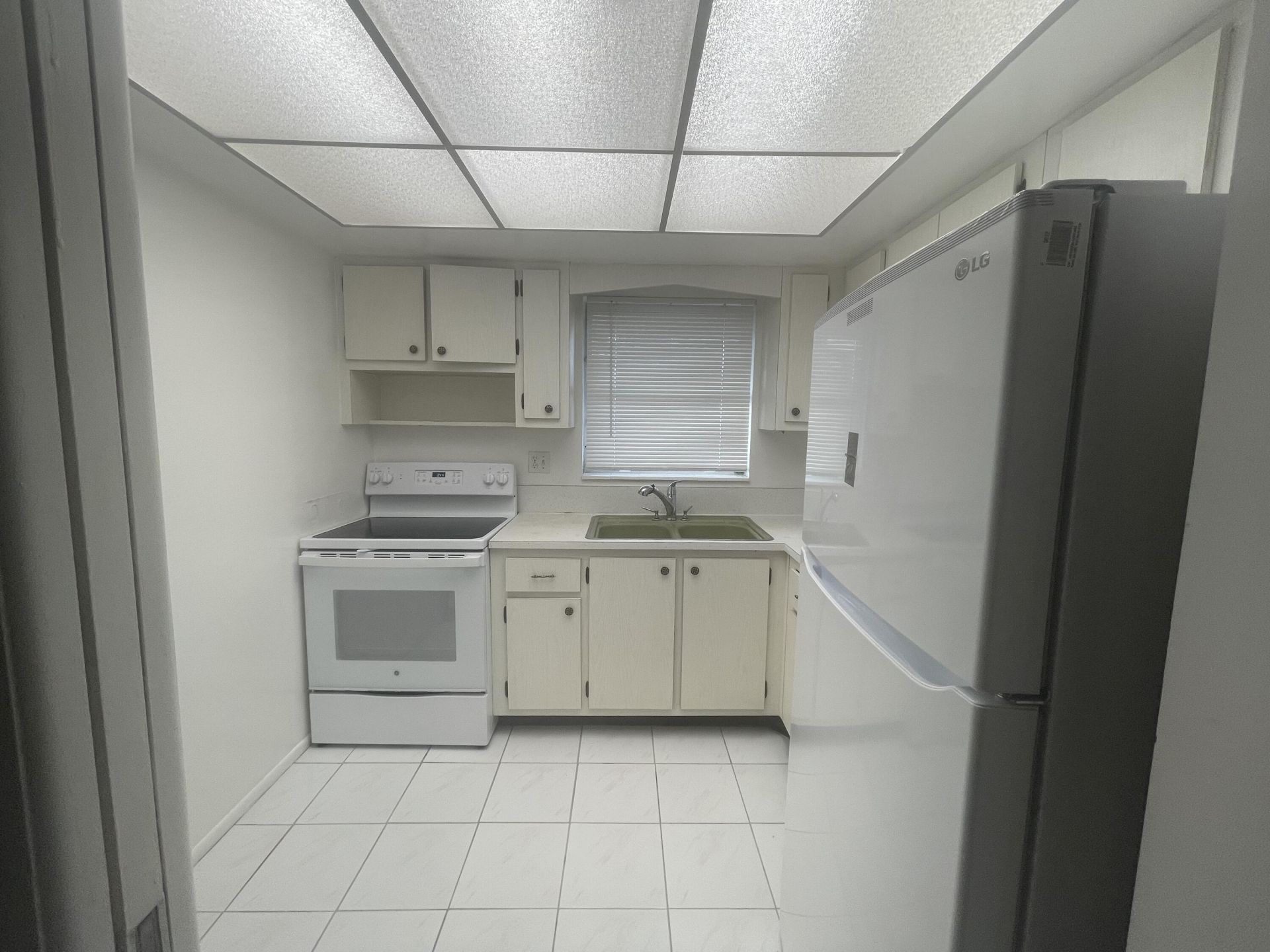 2676 Dudley Drive E, Unit B, West Palm Beach, FL 33415 Photo