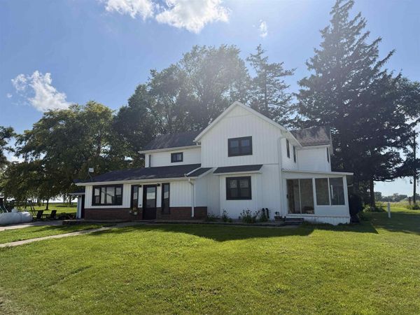 13698 Westbrook , Ackley, IA 50601