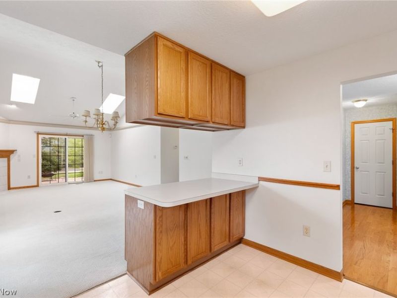 2823 Stratford Circle, Green, OH 44312 Photo 12