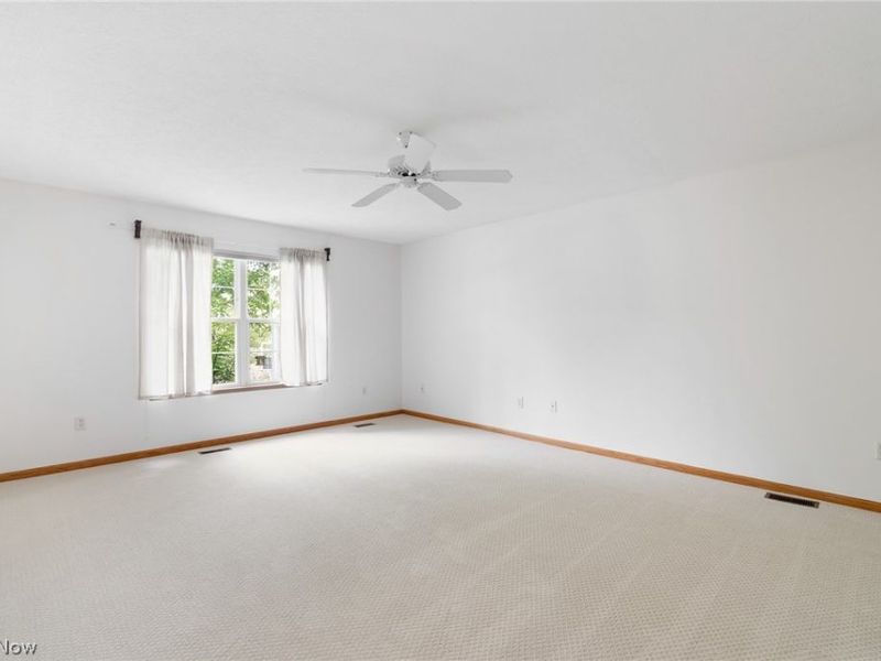 2823 Stratford Circle, Green, OH 44312 Photo 13
