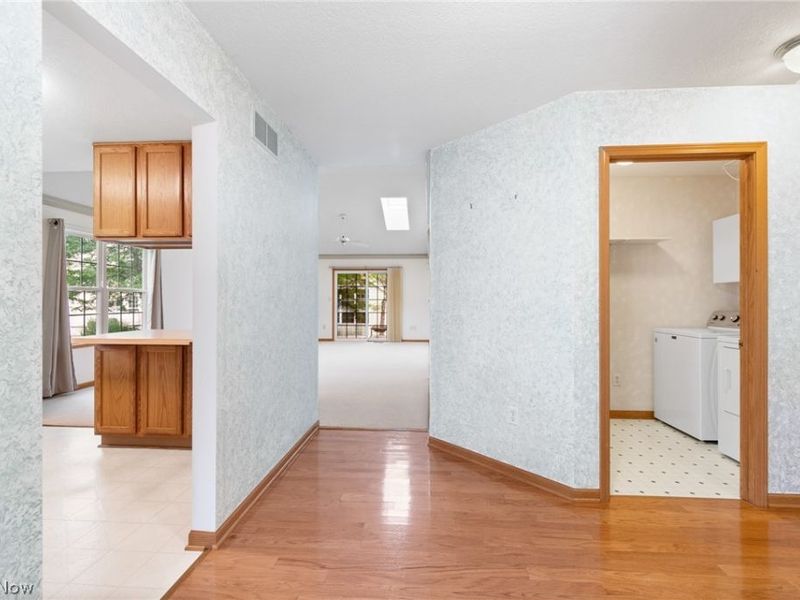 2823 Stratford Circle, Green, OH 44312 Photo 4