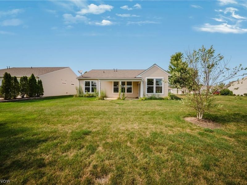 9454 Harvard Drive, North Ridgeville, OH 44039 Photo 3