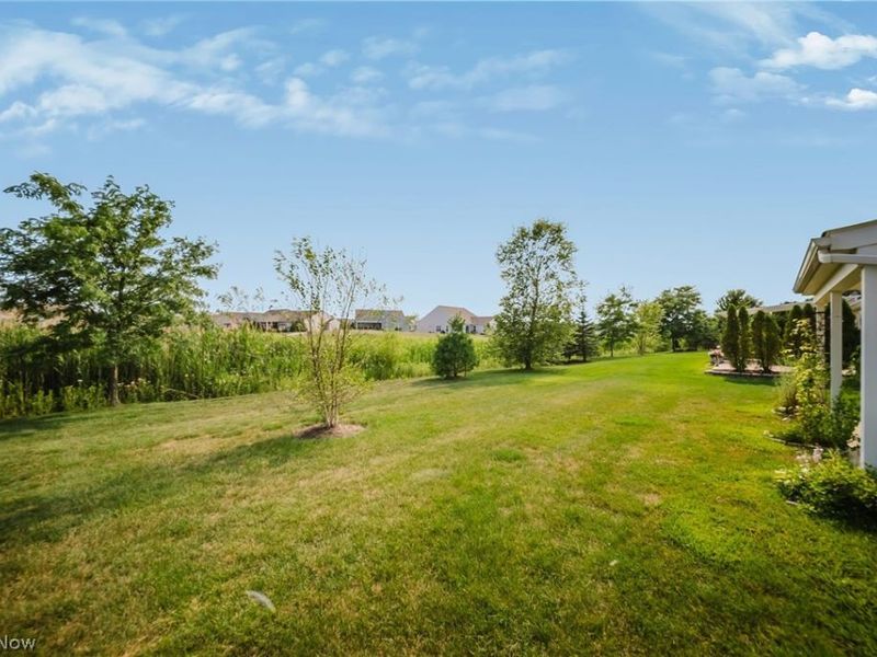 9454 Harvard Drive, North Ridgeville, OH 44039 Photo 4