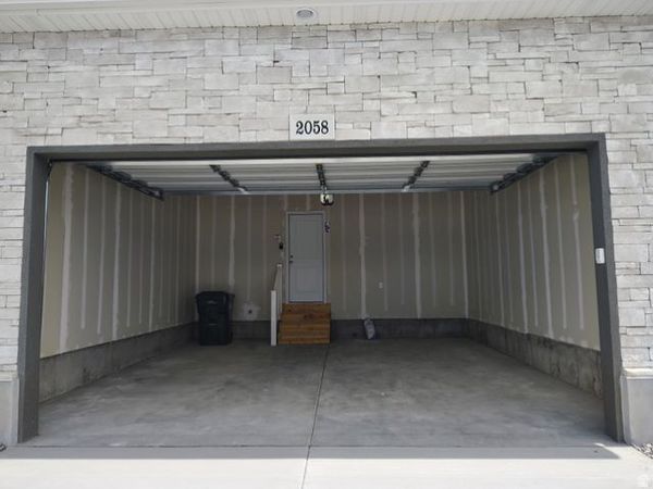 2058 N ESSIE DR , Tooele, UT 84074
