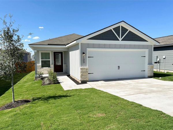 133 Captain Dooley LN , Jarrell, TX 76537