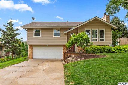 1919 Morrie Drive, Bellevue, NE 68123