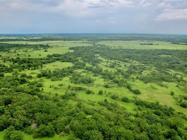 000 S 310 Road, Morris, OK 74437