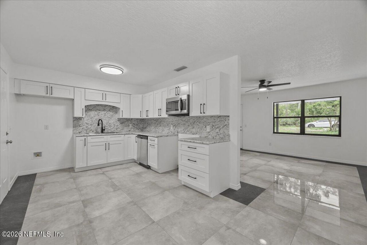 109 Ivey Road, San Mateo, FL 32187 Photo