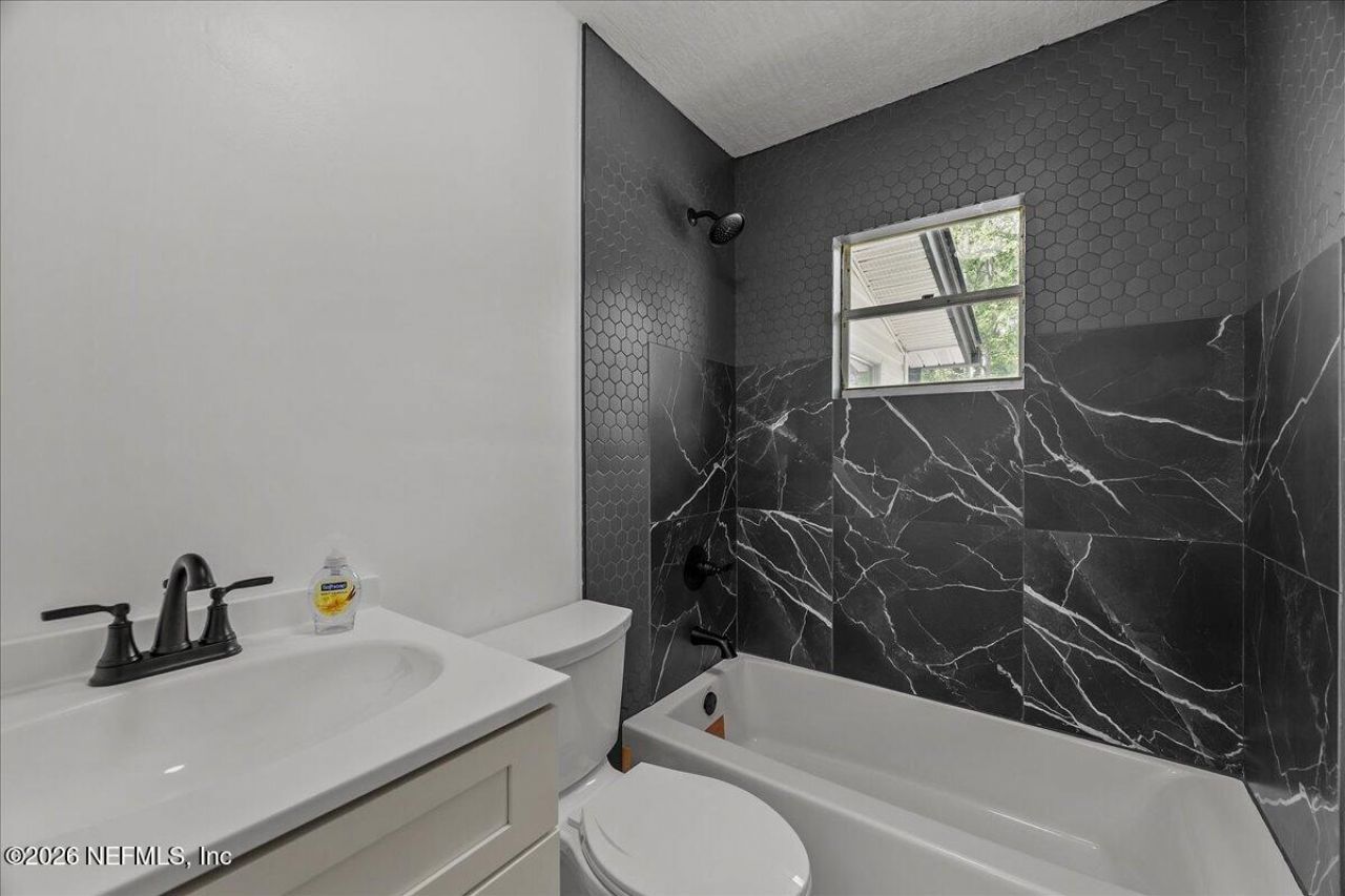 109 Ivey Road, San Mateo, FL 32187 Photo