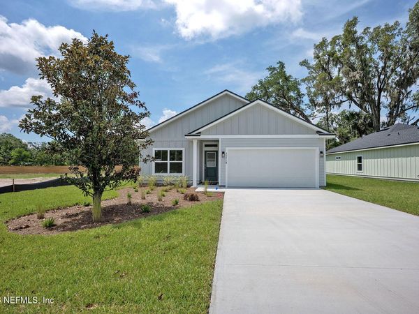 33718 HOLLAND WALK Drive, Hilliard, FL 32046