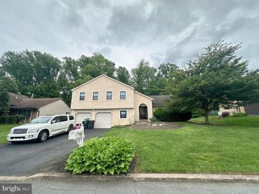 182 MARC LANE , HUNTINGDON VALLEY, PA 19006