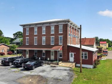 403 N FRONT STREET, LIVERPOOL, PA 17045