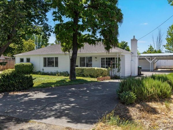 1650 Grand Avenue, Medford, OR 97504