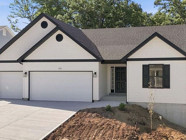 818 Dogwood Way, Hillsboro, MO 63050