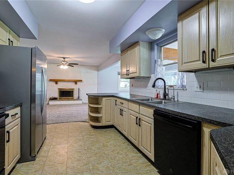 3938 Willow Creek Drive, Clayton, OH 45415 Photo 15