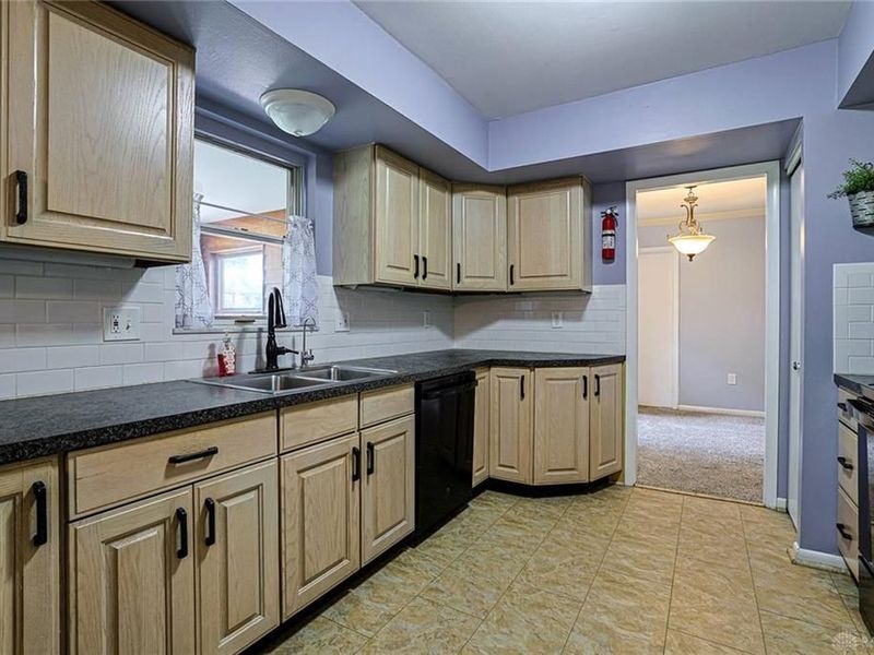 3938 Willow Creek Drive, Clayton, OH 45415 Photo 16