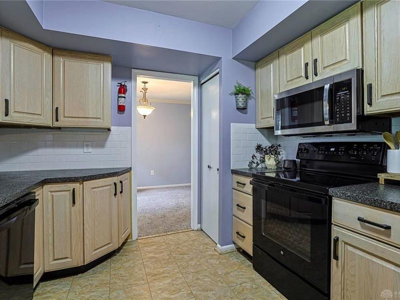 3938 Willow Creek Drive, Clayton, OH 45415 Photo 18