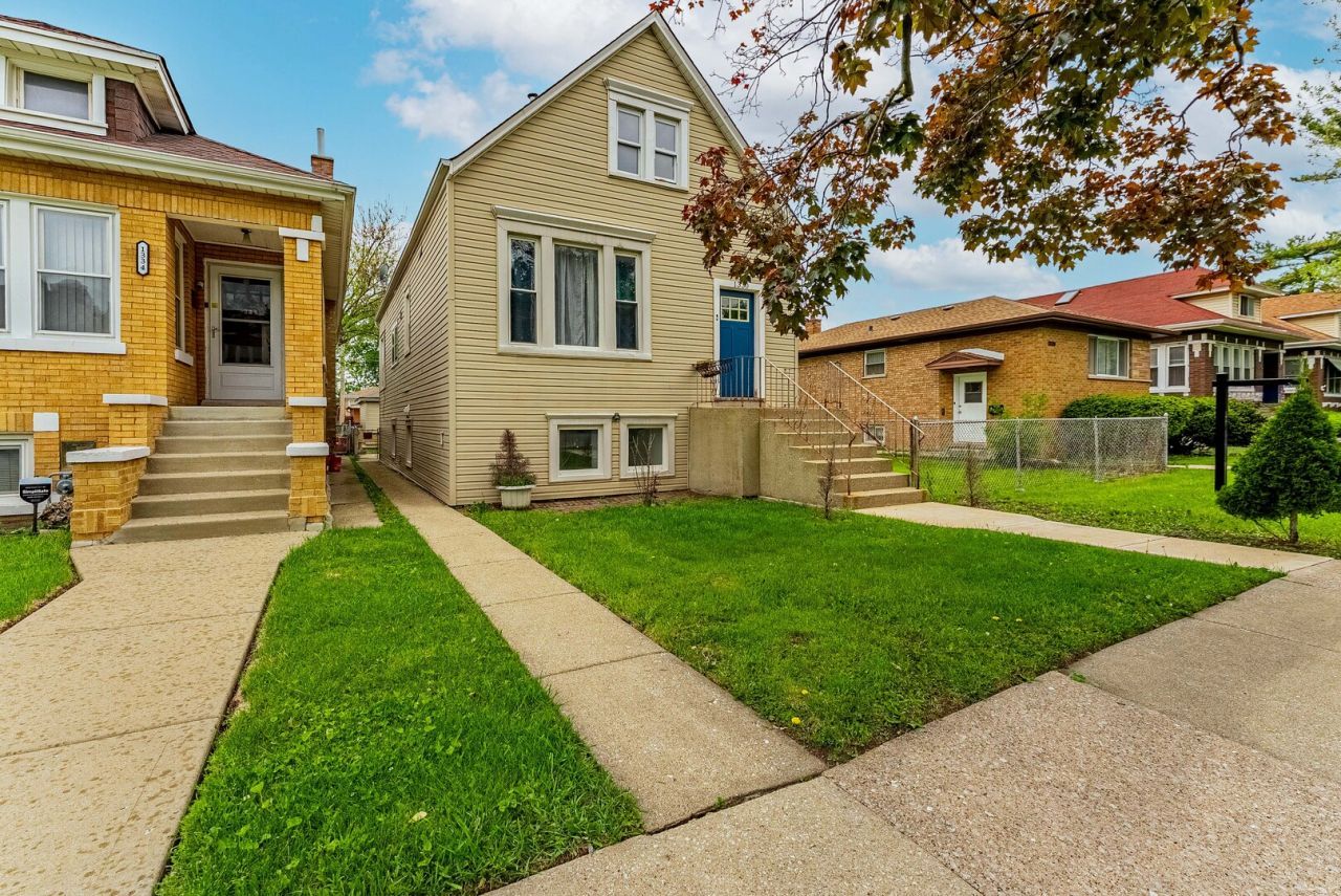 1330 Ridgeland Avenue , Berwyn, IL 60402