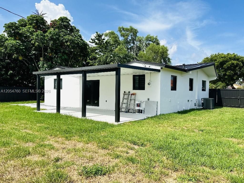 430 SW 100th Ave , Sweetwater, FL 33174 Photo