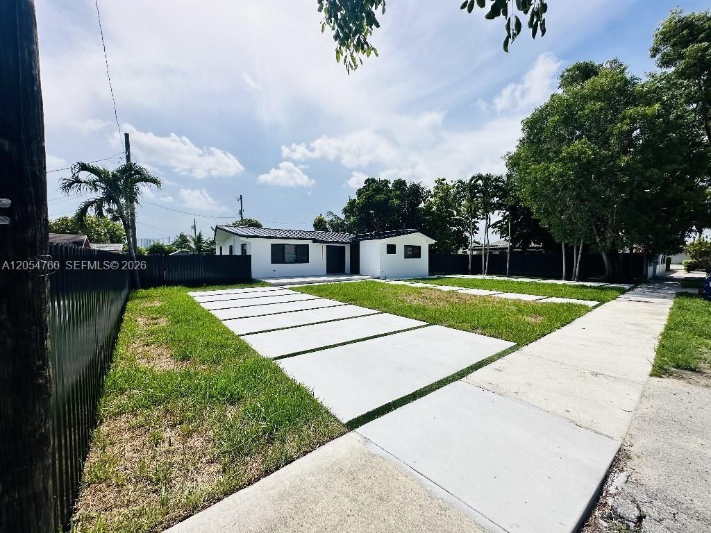 430 SW 100th Ave , Sweetwater, FL 33174 Photo