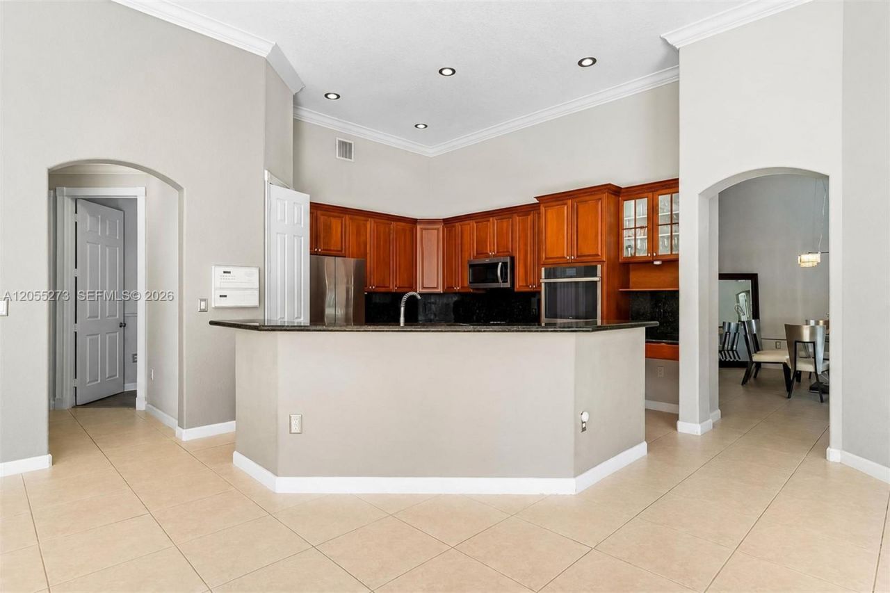13755 NW 18th Ct, Pembroke Pines, FL 33028 Photo