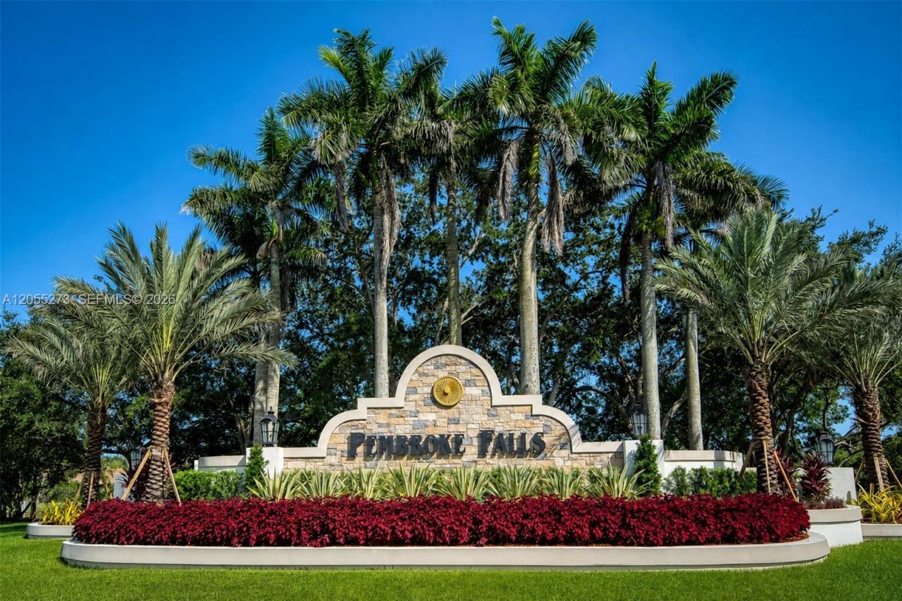 13755 NW 18th Ct, Pembroke Pines, FL 33028 Photo
