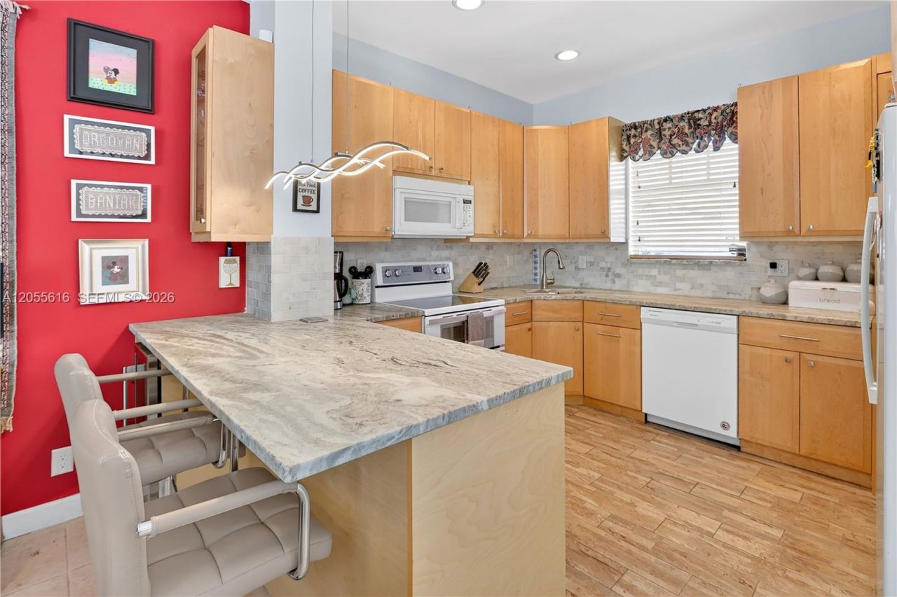 840 NE 14th Pl , Fort Lauderdale, FL 33304 Photo