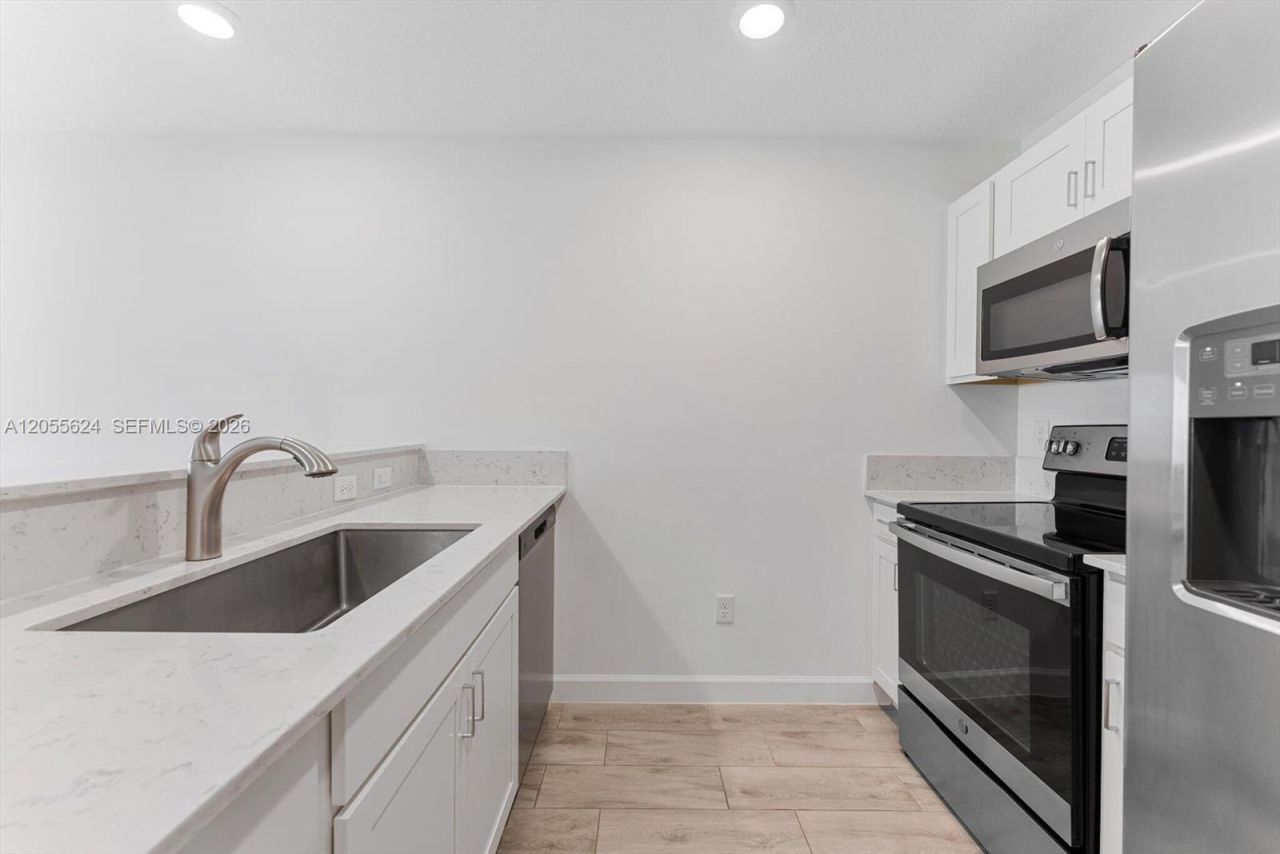 5010 Genove Pl , Unit 5010, Riviera Beach, FL 33410 Photo