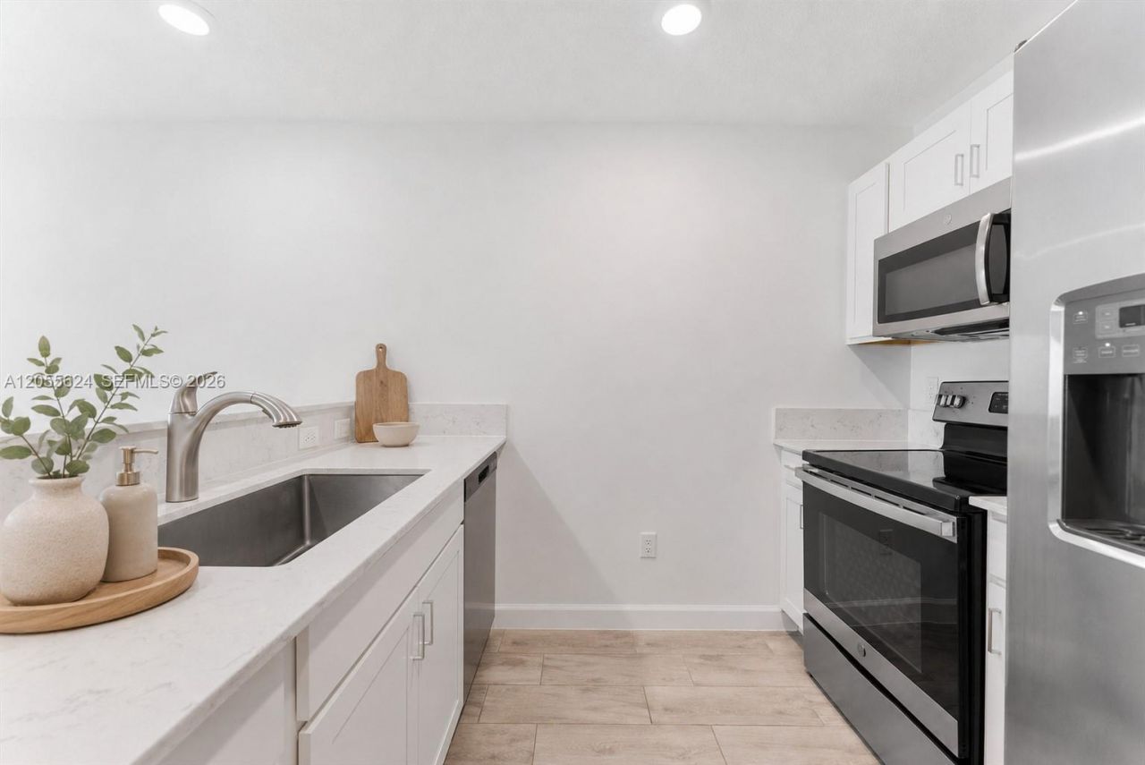 5010 Genove Pl , Unit 5010, Riviera Beach, FL 33410 Photo