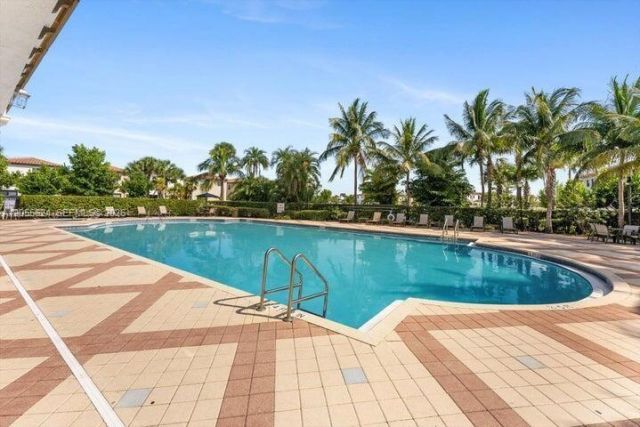 5010 Genove Pl , Unit 5010, Riviera Beach, FL 33410 Photo