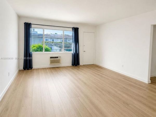 2250 Bay Dr , Unit 4, Miami Beach, FL 33141