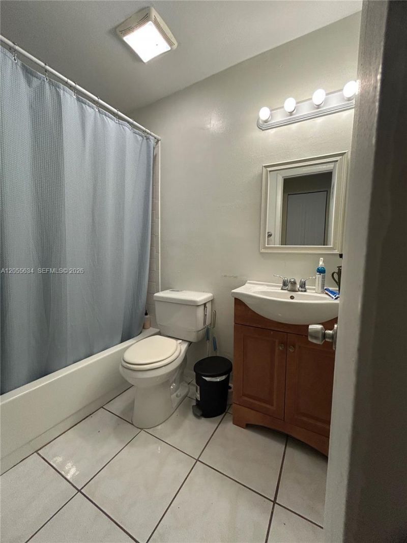 15710 E Waterside Cir , Unit 203, Sunrise, FL 33326 Photo