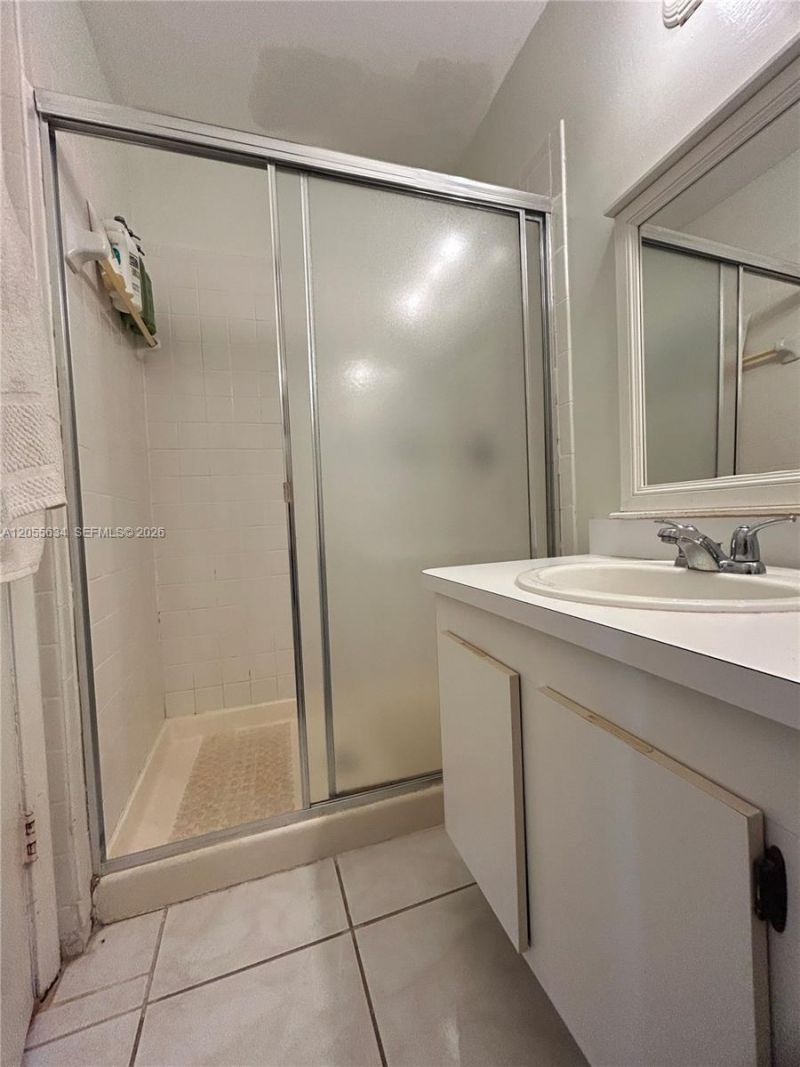 15710 E Waterside Cir , Unit 203, Sunrise, FL 33326 Photo