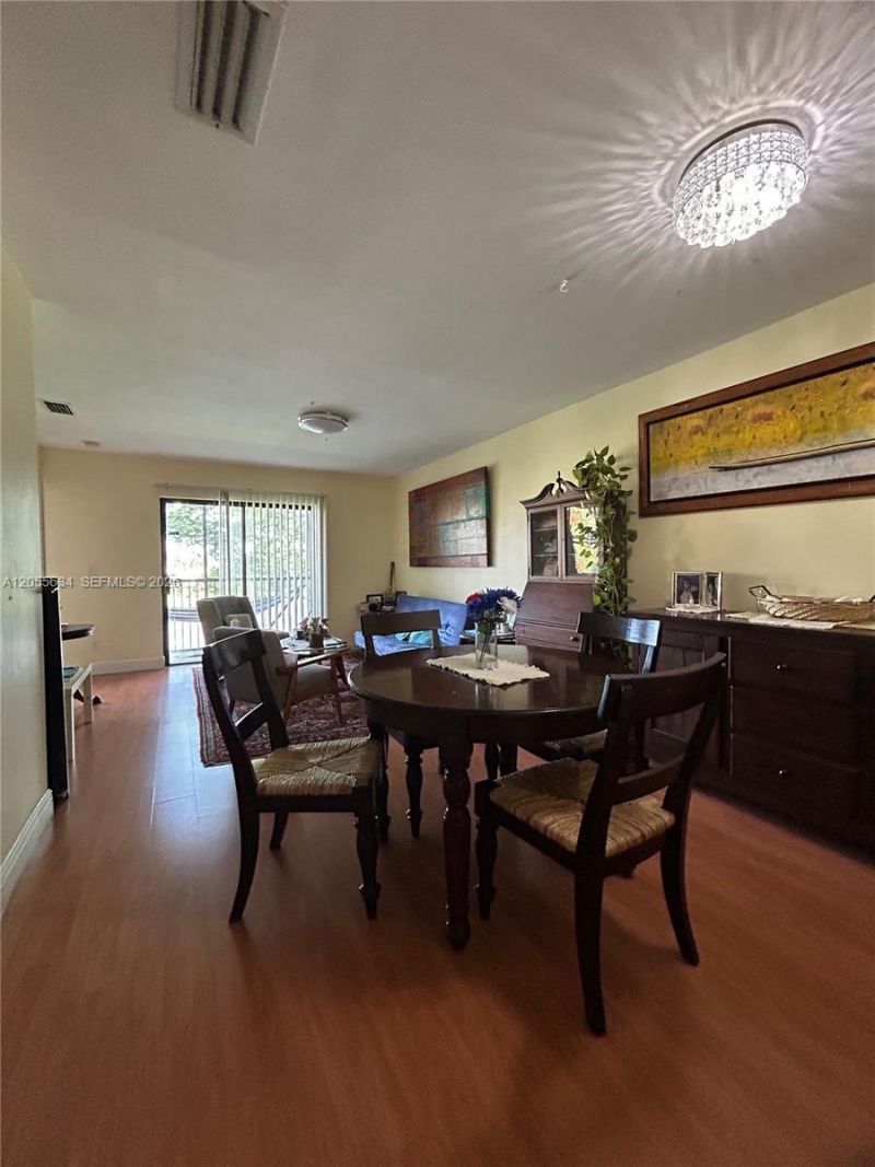 15710 E Waterside Cir , Unit 203, Sunrise, FL 33326 Photo