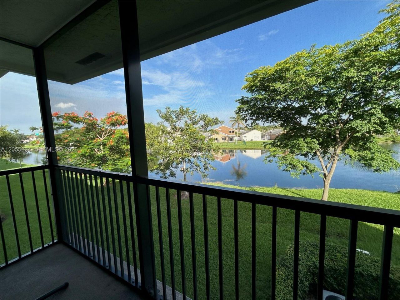 15710 E Waterside Cir , Unit 203, Sunrise, FL 33326 Photo