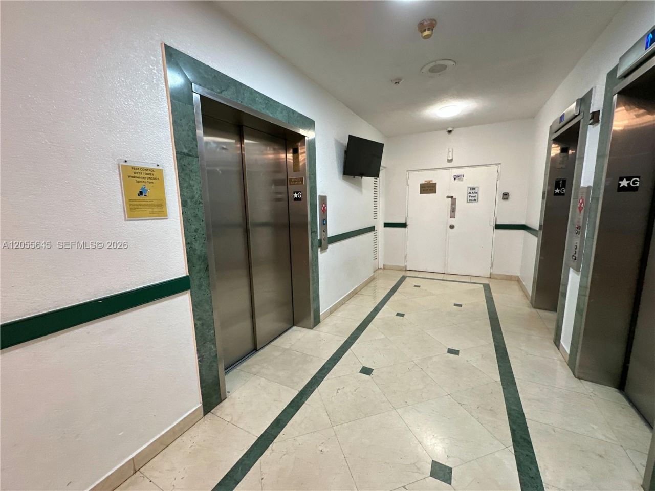 1301 NE Miami Gardens Dr, Unit 1403W, Miami, FL 33179 Photo