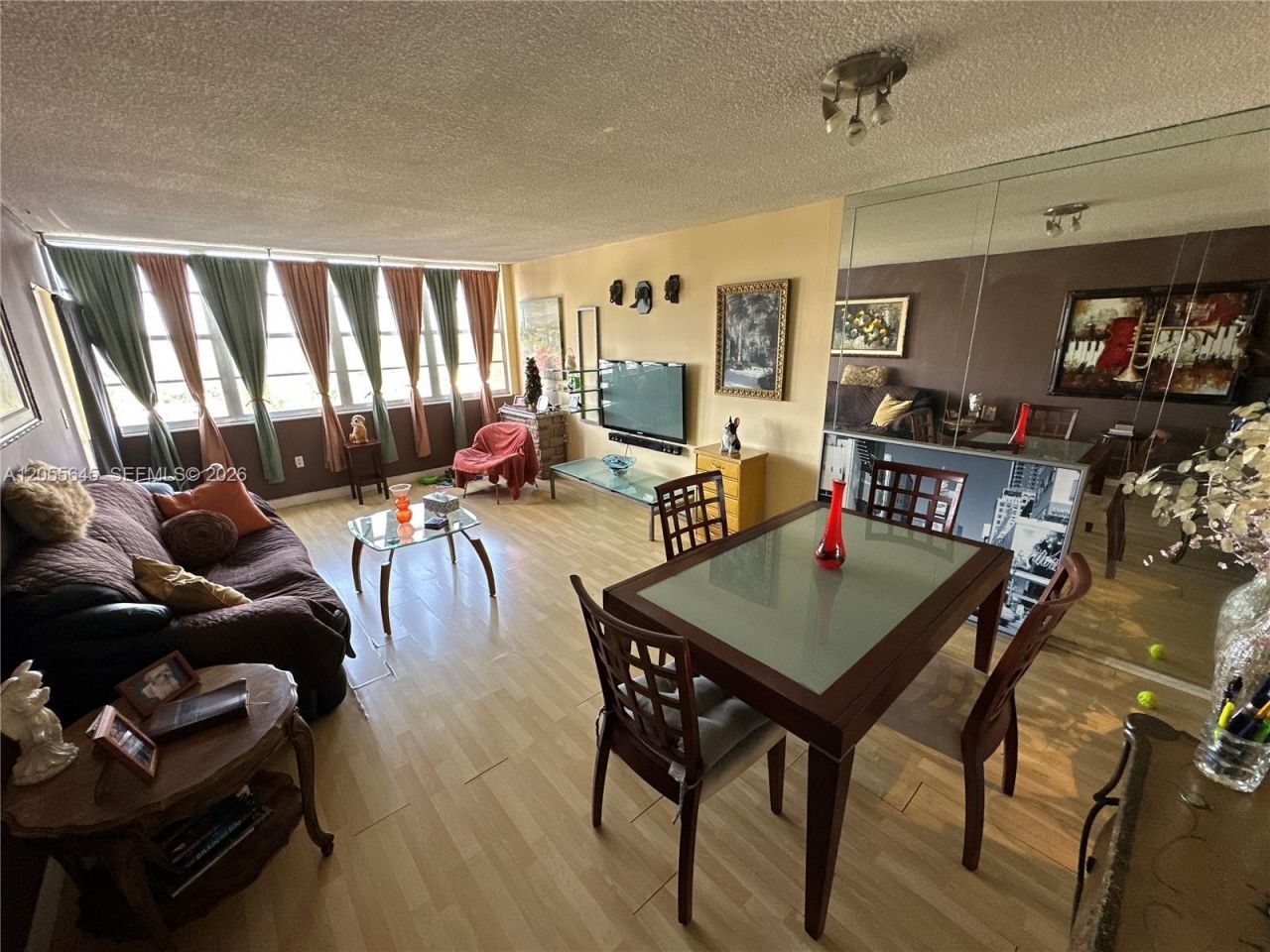 1301 NE Miami Gardens Dr, Unit 1403W, Miami, FL 33179 Photo