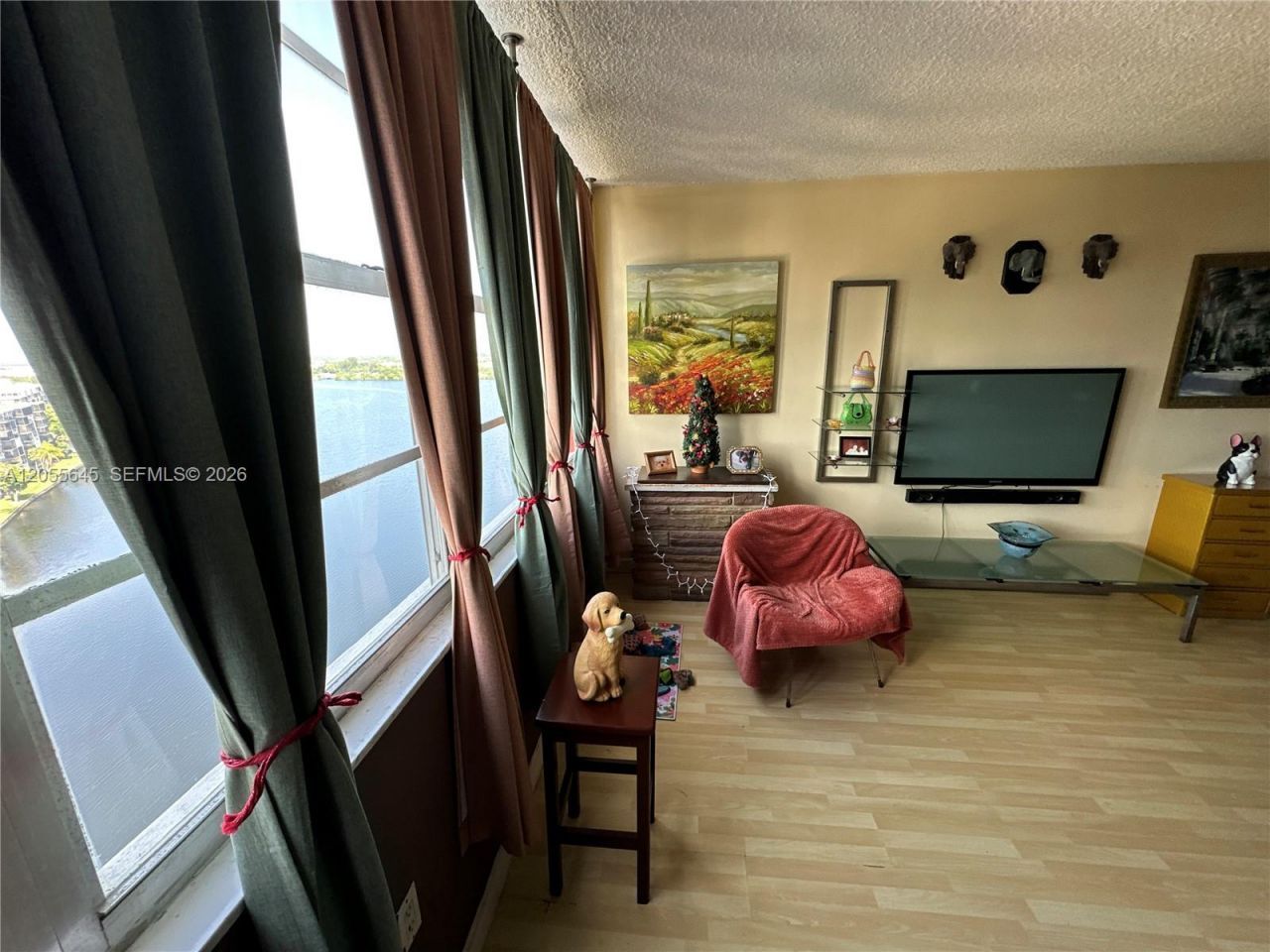 1301 NE Miami Gardens Dr, Unit 1403W, Miami, FL 33179 Photo