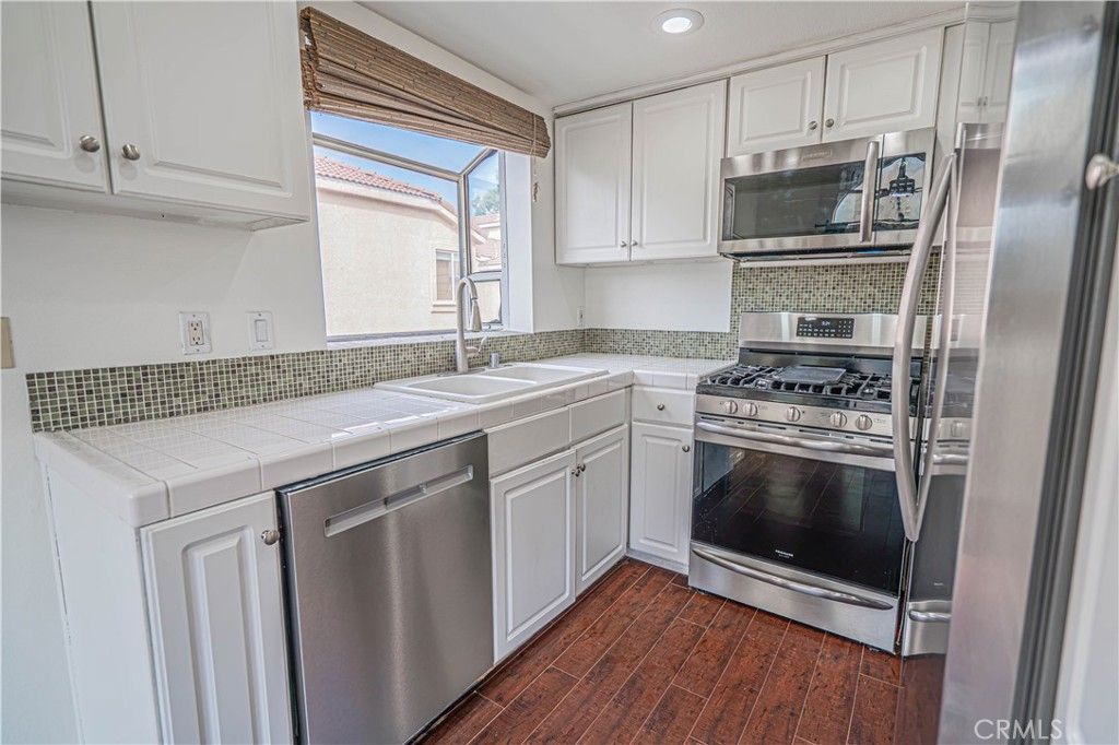 19845 Sandpiper Place, Unit 144, Newhall, CA 91321 Main Photo