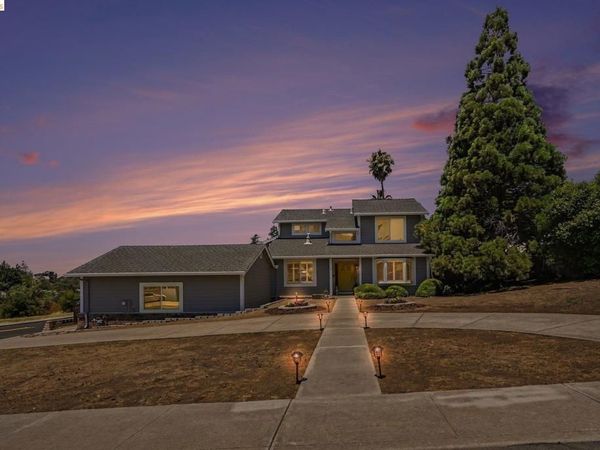332 Chardonnay Cir, Clayton, CA 94517