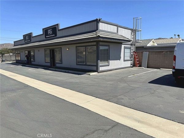 3852 Hillside , Norco, CA 92860