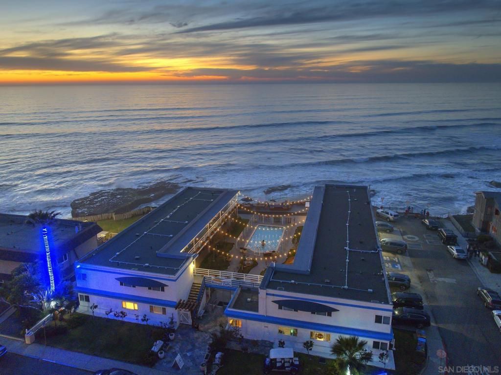 1370 Sunset Cliffs Blvd, San Diego, CA 92107 Main Photo