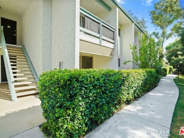 23635 Park Capri , Unit 30, Calabasas, CA 91302