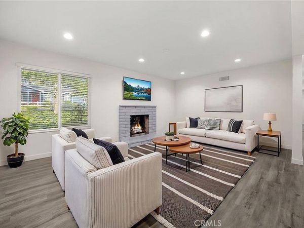 369 San Juan , La Canada Flintridge, CA 91011